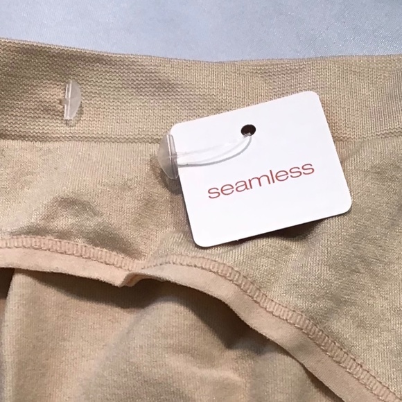 2 Ct Women’s Gilligan & O’Malley Nude Panty Set - Picture 3 of 4